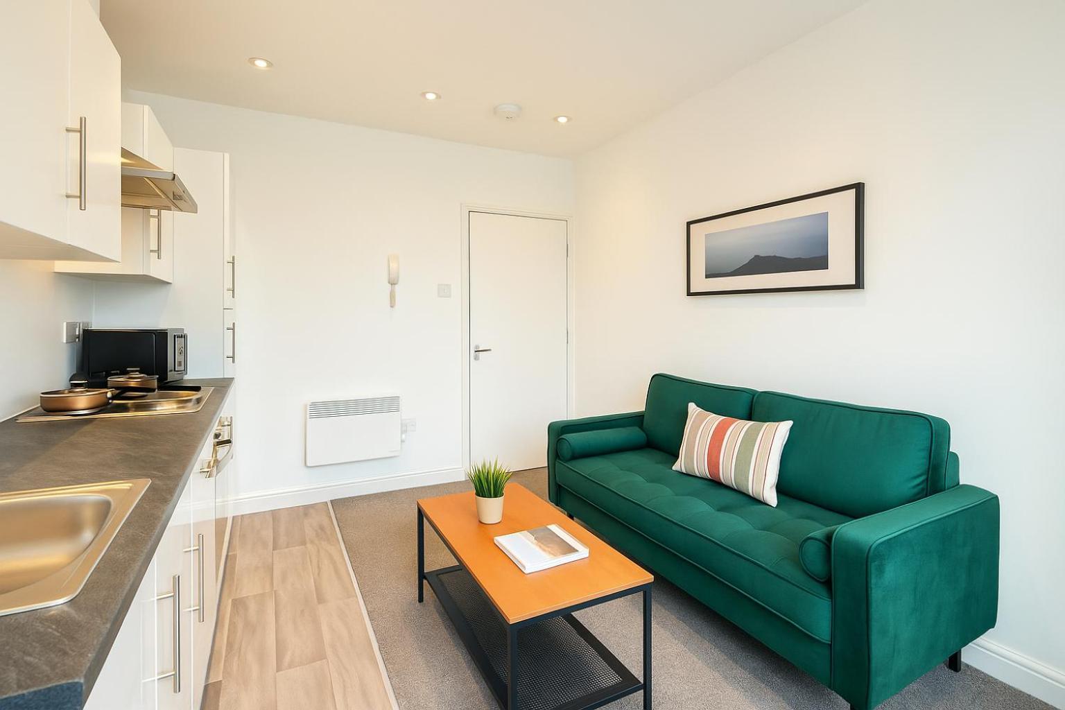 2 Bedroom Apartment Near City Centre, Uni & Parks! 卡迪夫 外观 照片