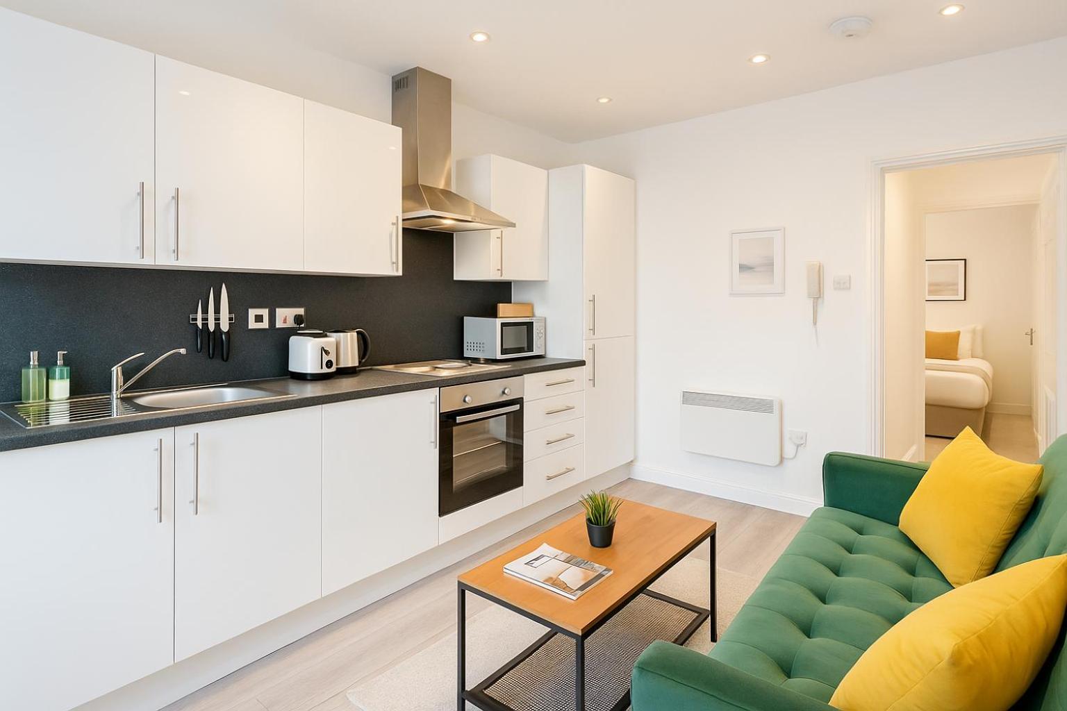 2 Bedroom Apartment Near City Centre, Uni & Parks! 卡迪夫 外观 照片